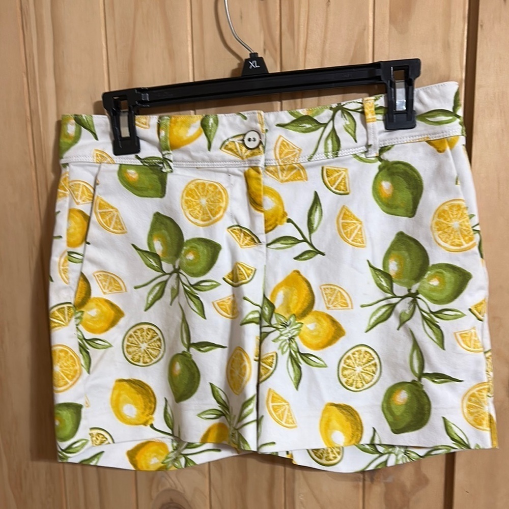 Isaac Mizrahi White and Yellow Shorts with Vibrant Citrus Lemon Pattern